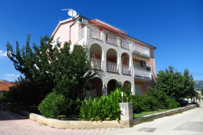  Apartments Tino  Каштел Камбеловац